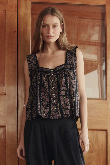 The Victorian Pleat Tank.
