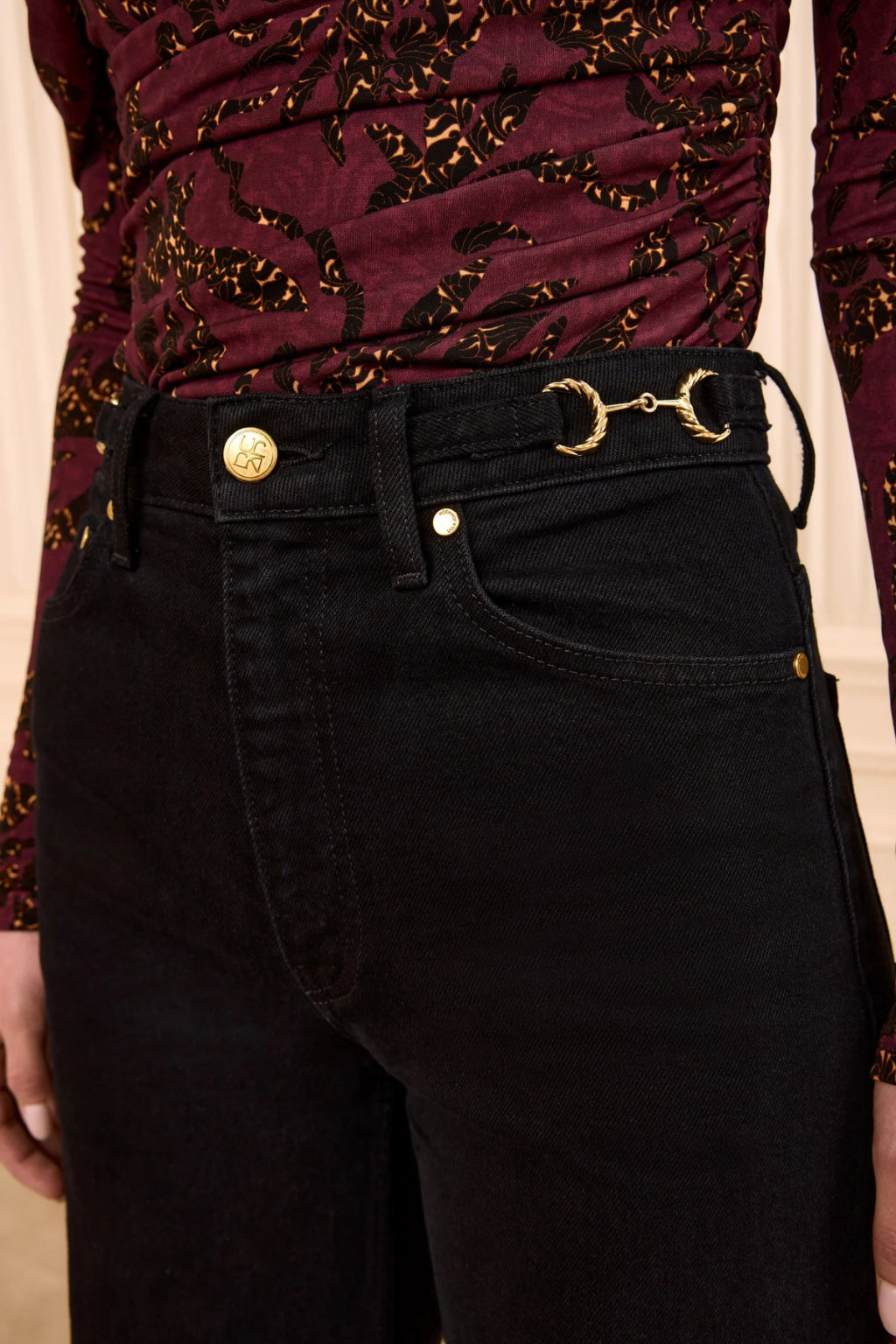The Valery Stretch Flare Jean