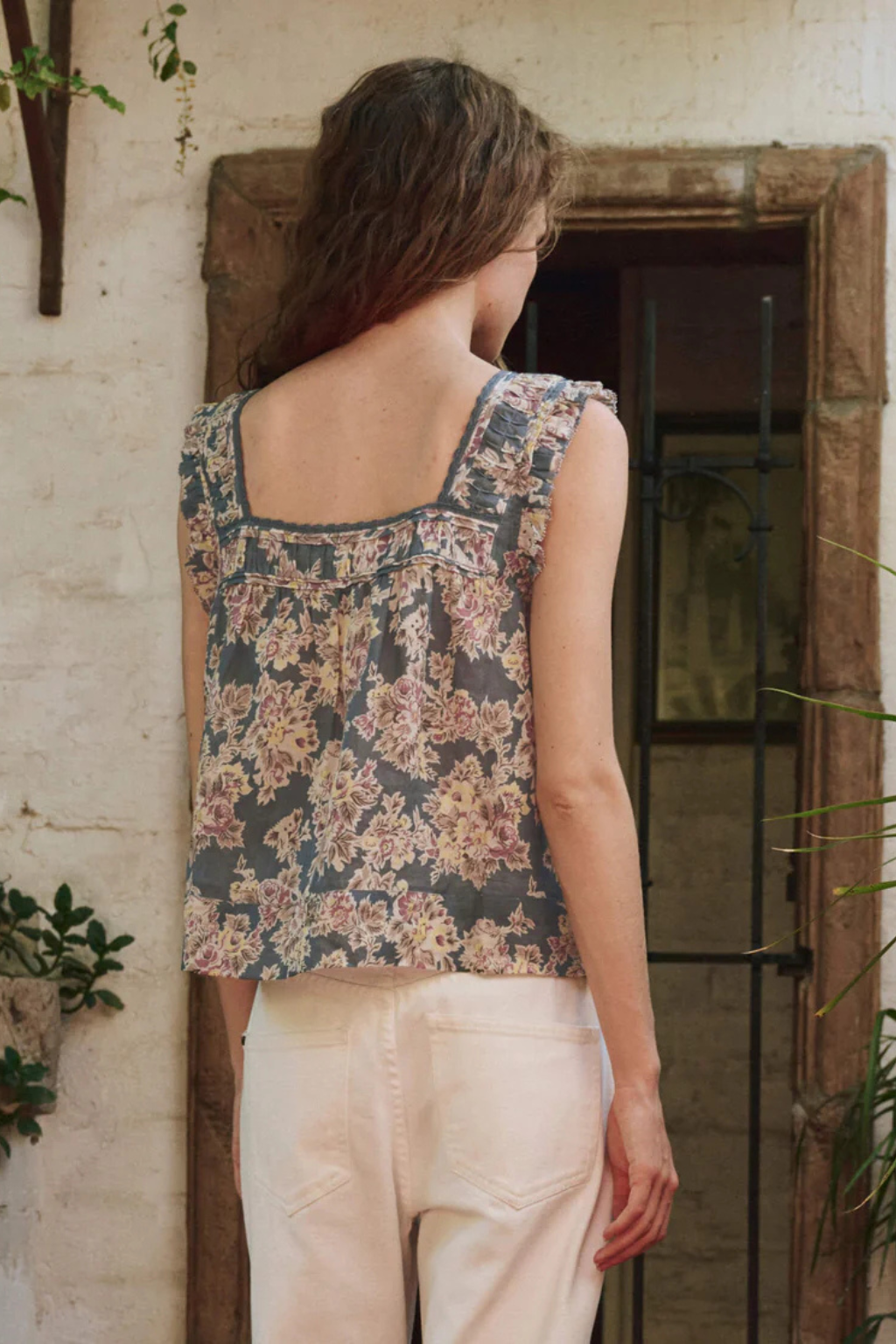 The Victorian Pleat Tank.